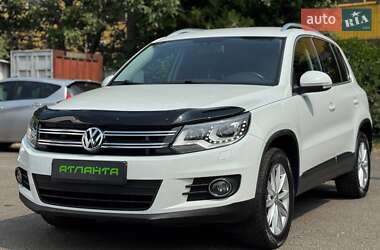 Позашляховик / Кросовер Volkswagen Tiguan 2015 в Одесі