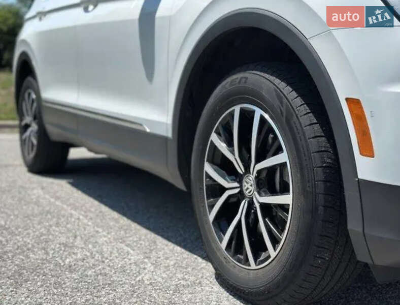 Внедорожник / Кроссовер Volkswagen Tiguan 2018 в Бучаче