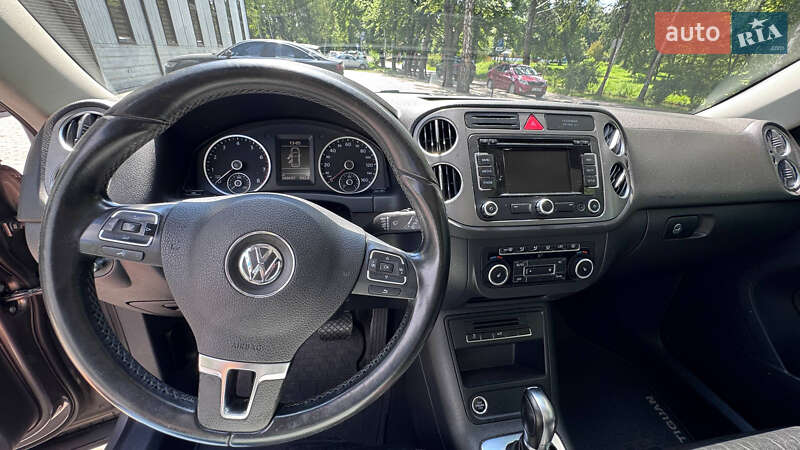 Внедорожник / Кроссовер Volkswagen Tiguan 2011 в Винниках