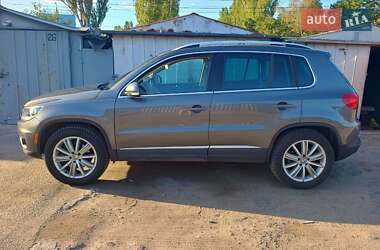 Внедорожник / Кроссовер Volkswagen Tiguan 2012 в Запорожье