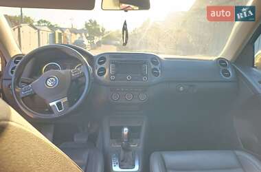 Внедорожник / Кроссовер Volkswagen Tiguan 2012 в Запорожье