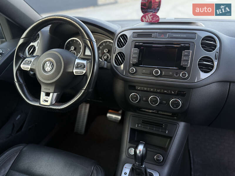 Внедорожник / Кроссовер Volkswagen Tiguan 2015 в Тернополе