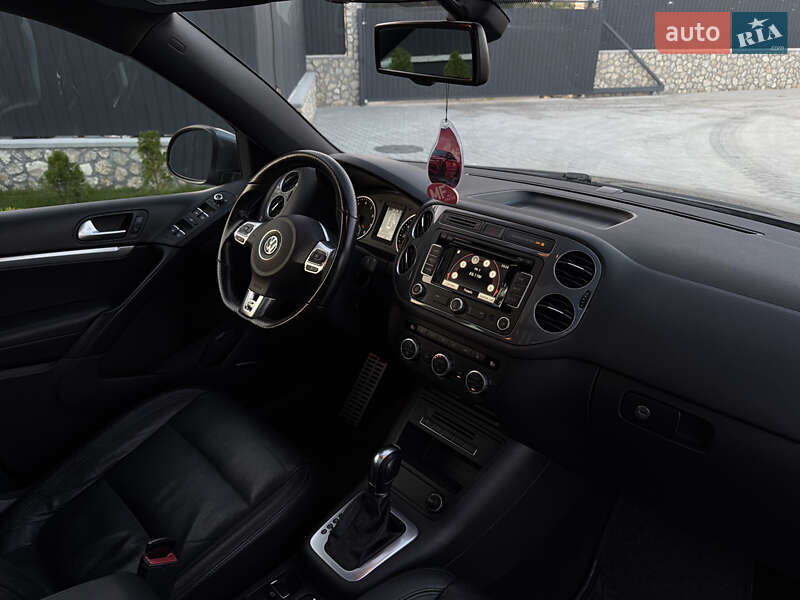 Внедорожник / Кроссовер Volkswagen Tiguan 2015 в Тернополе
