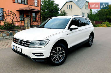Позашляховик / Кросовер Volkswagen Tiguan 2019 в Запоріжжі