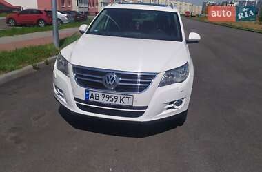 Внедорожник / Кроссовер Volkswagen Tiguan 2010 в Виннице