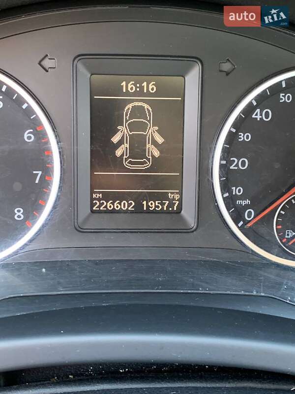 Внедорожник / Кроссовер Volkswagen Tiguan 2011 в Тернополе