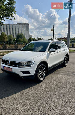 Позашляховик / Кросовер Volkswagen Tiguan 2020 в Харкові