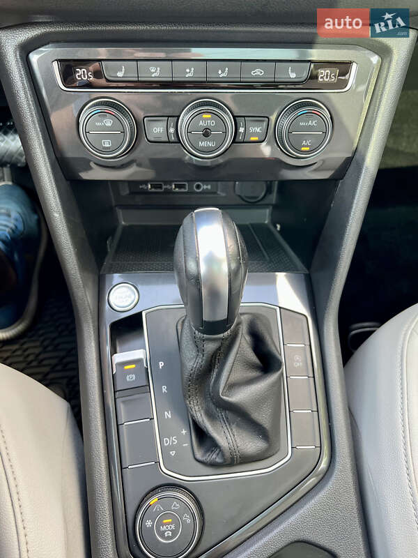 Внедорожник / Кроссовер Volkswagen Tiguan 2020 в Харькове