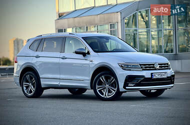Внедорожник / Кроссовер Volkswagen Tiguan 2018 в Киеве