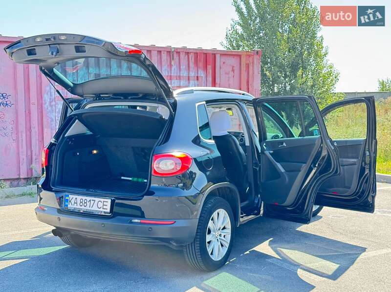Внедорожник / Кроссовер Volkswagen Tiguan 2008 в Киеве
