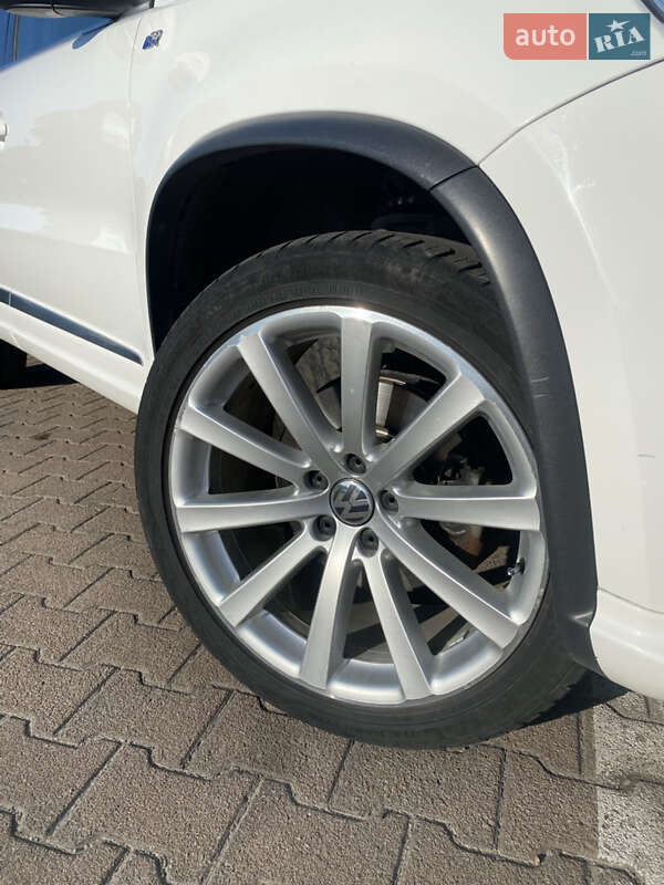 Внедорожник / Кроссовер Volkswagen Tiguan 2009 в Житомире