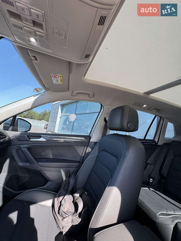 Внедорожник / Кроссовер Volkswagen Tiguan 2022 в Киеве