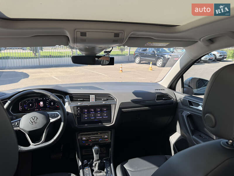 Внедорожник / Кроссовер Volkswagen Tiguan 2022 в Киеве