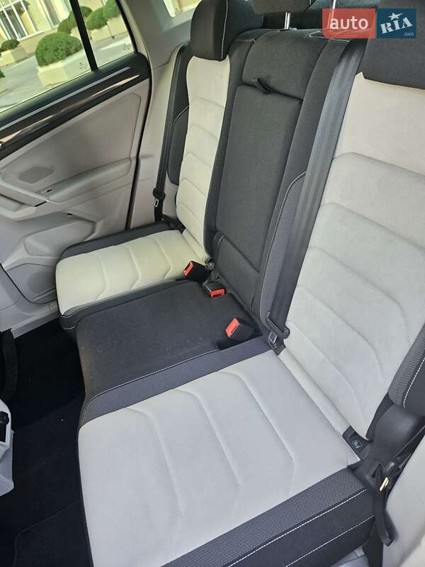 Внедорожник / Кроссовер Volkswagen Tiguan 2017 в Одессе фото 6 Внедорожник / Кроссовер Volkswagen Tiguan 2017 в Одессе