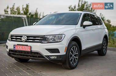 Позашляховик / Кросовер Volkswagen Tiguan 2017 в Рівному