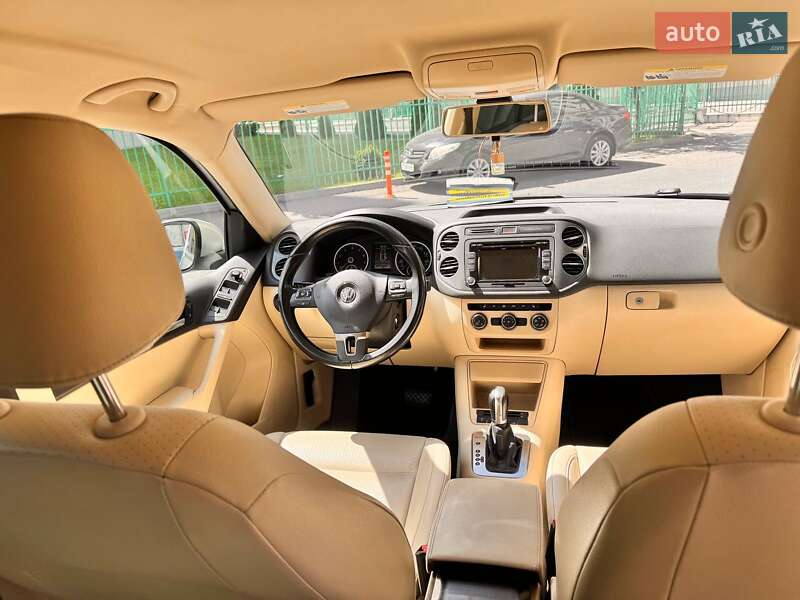 Внедорожник / Кроссовер Volkswagen Tiguan 2015 в Одессе фото 4 Внедорожник / Кроссовер Volkswagen Tiguan 2015 в Одессе