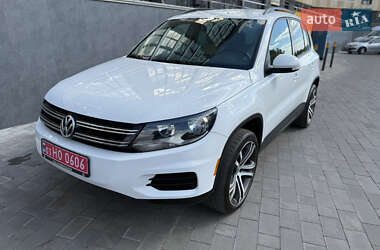 Внедорожник / Кроссовер Volkswagen Tiguan 2015 в Луцке