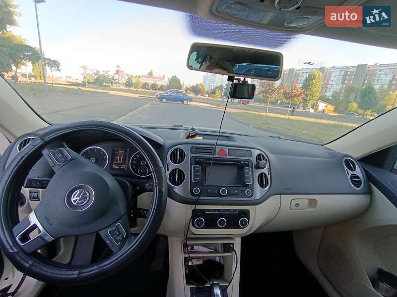 Внедорожник / Кроссовер Volkswagen Tiguan 2011 в Черкассах