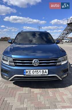 Позашляховик / Кросовер Volkswagen Tiguan 2017 в Харкові
