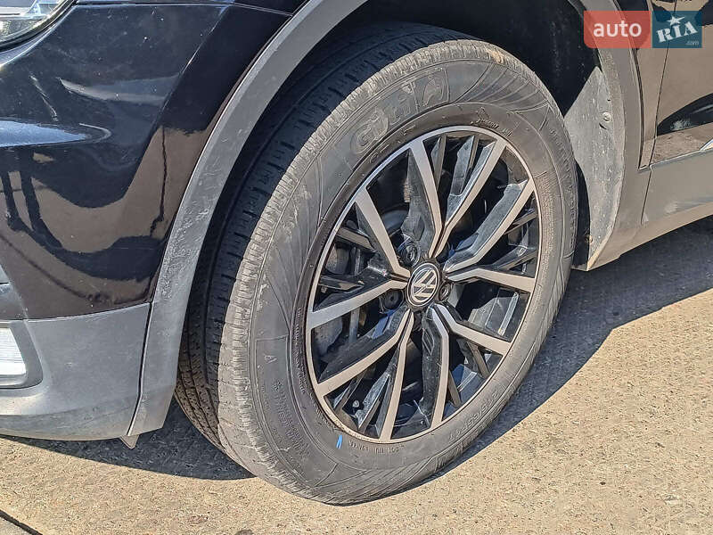 Внедорожник / Кроссовер Volkswagen Tiguan 2021 в Харькове фото 4 Внедорожник / Кроссовер Volkswagen Tiguan 2021 в Харькове