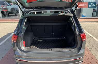 Внедорожник / Кроссовер Volkswagen Tiguan 2021 в 