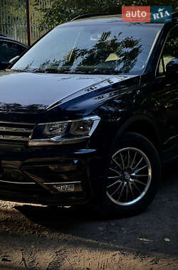 Позашляховик / Кросовер Volkswagen Tiguan 2019 в Новомосковську
