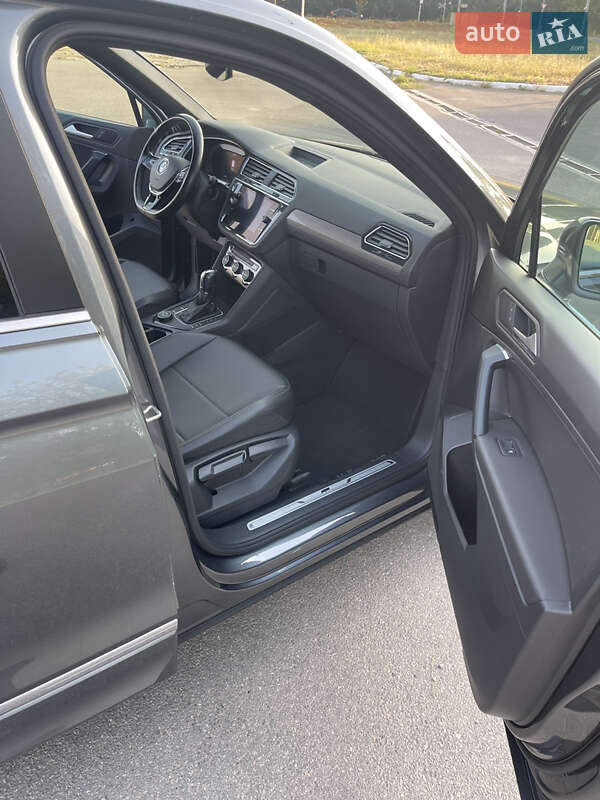 Внедорожник / Кроссовер Volkswagen Tiguan 2018 в Днепре