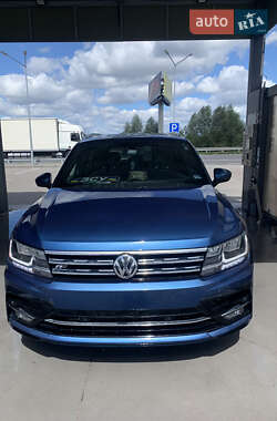 Внедорожник / Кроссовер Volkswagen Tiguan 2018 в Киеве