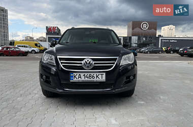 Внедорожник / Кроссовер Volkswagen Tiguan 2011 в Киеве