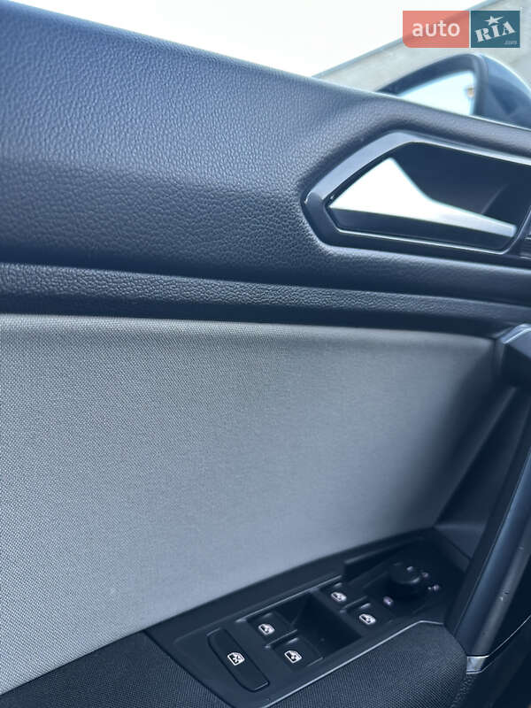 Внедорожник / Кроссовер Volkswagen Tiguan 2018 в Львове фото 25 Внедорожник / Кроссовер Volkswagen Tiguan 2018 в Львове