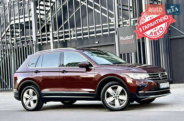 Внедорожник / Кроссовер Volkswagen Tiguan 2021 в Киеве
