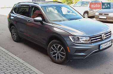 Внедорожник / Кроссовер Volkswagen Tiguan 2019 в Каменском
