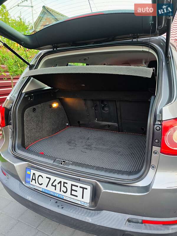 Внедорожник / Кроссовер Volkswagen Tiguan 2010 в Ковеле