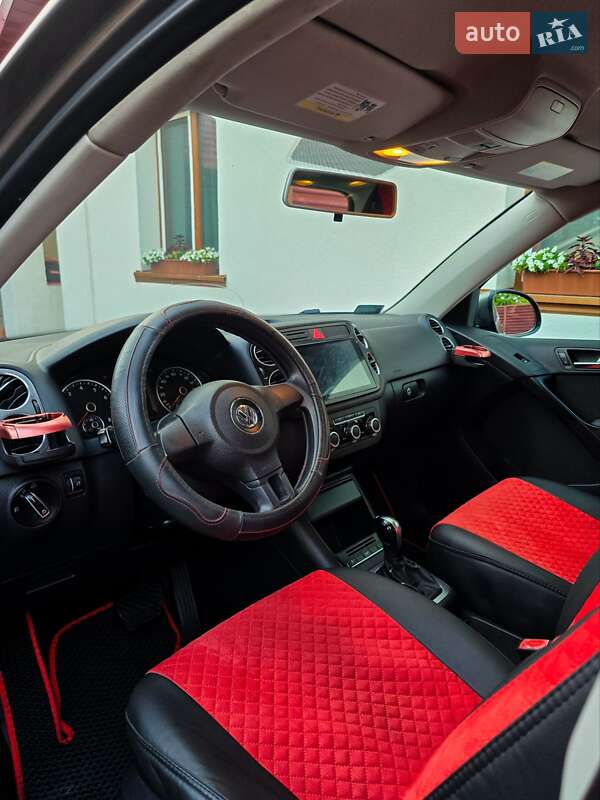 Внедорожник / Кроссовер Volkswagen Tiguan 2010 в Ковеле