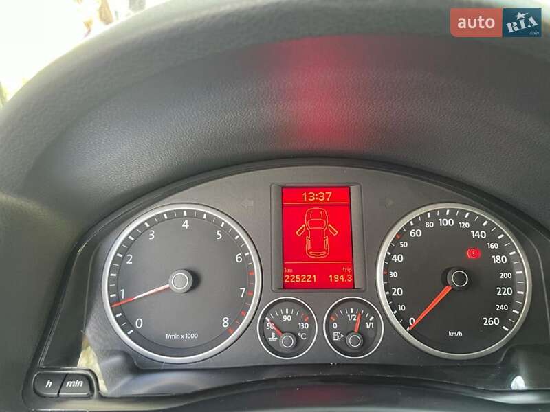 Внедорожник / Кроссовер Volkswagen Tiguan 2008 в Николаеве