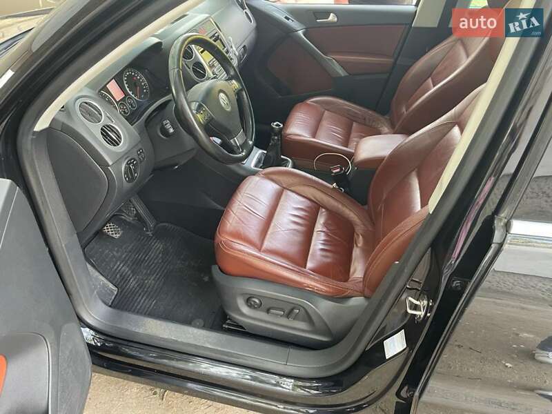 Внедорожник / Кроссовер Volkswagen Tiguan 2008 в Николаеве