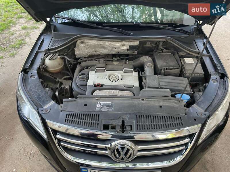 Внедорожник / Кроссовер Volkswagen Tiguan 2008 в Николаеве
