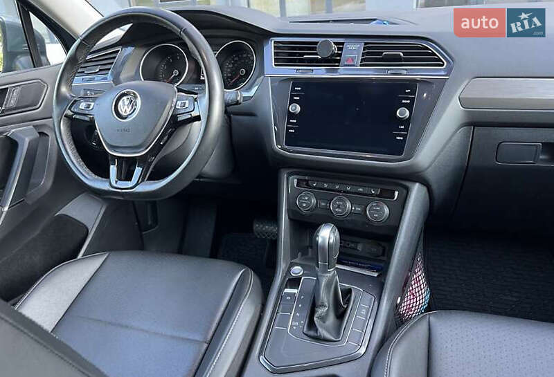 Позашляховик / Кросовер Volkswagen Tiguan 2018 в Львові