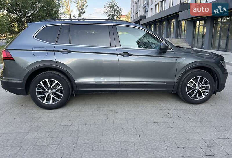 Позашляховик / Кросовер Volkswagen Tiguan 2018 в Львові