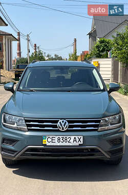 Внедорожник / Кроссовер Volkswagen Tiguan 2020 в Черновцах