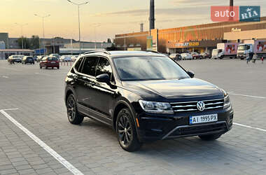 Позашляховик / Кросовер Volkswagen Tiguan 2017 в Черкасах