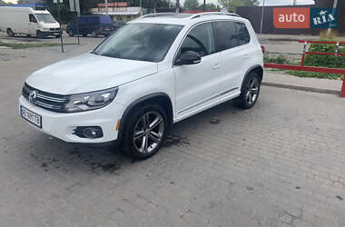 Позашляховик / Кросовер Volkswagen Tiguan 2016 в Новомосковську