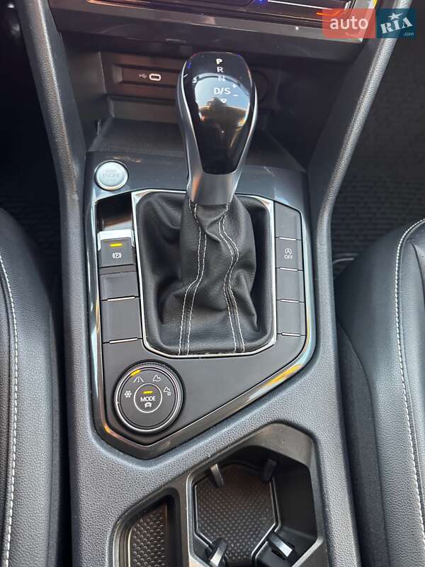 Внедорожник / Кроссовер Volkswagen Tiguan 2022 в Киеве