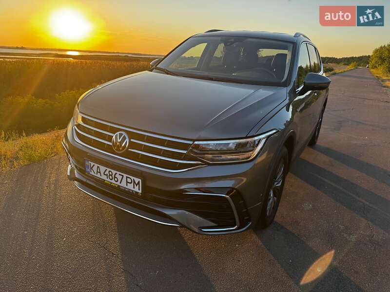 Внедорожник / Кроссовер Volkswagen Tiguan 2022 в Киеве