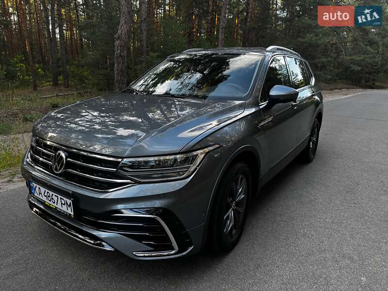 Внедорожник / Кроссовер Volkswagen Tiguan 2022 в Киеве