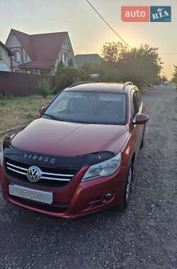 Позашляховик / Кросовер Volkswagen Tiguan 2009 в Києві