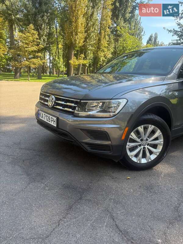 Внедорожник / Кроссовер Volkswagen Tiguan 2017 в Киеве