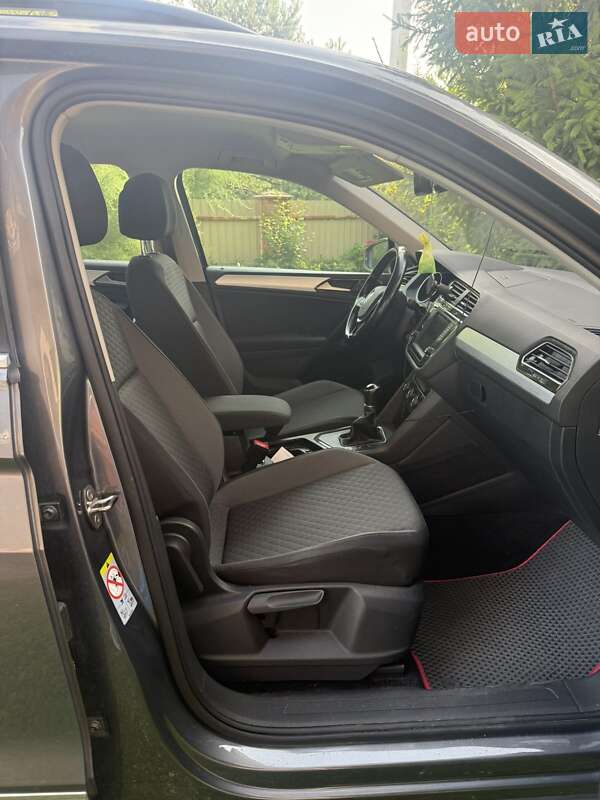 Внедорожник / Кроссовер Volkswagen Tiguan 2017 в Львове фото 6 Внедорожник / Кроссовер Volkswagen Tiguan 2017 в Львове