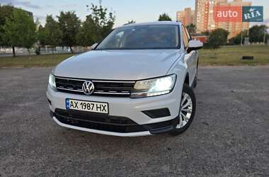 Позашляховик / Кросовер Volkswagen Tiguan 2017 в Харкові
