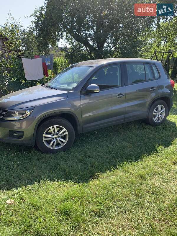 Внедорожник / Кроссовер Volkswagen Tiguan 2012 в Дрогобыче
